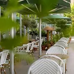 Hotel The Social Hub Extended 4*