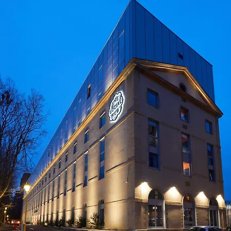 The Social Hub Extended Hotel